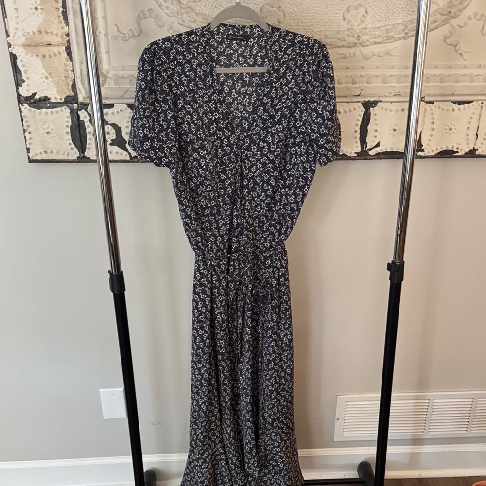 Elegant Navy Floral Maxi Dress